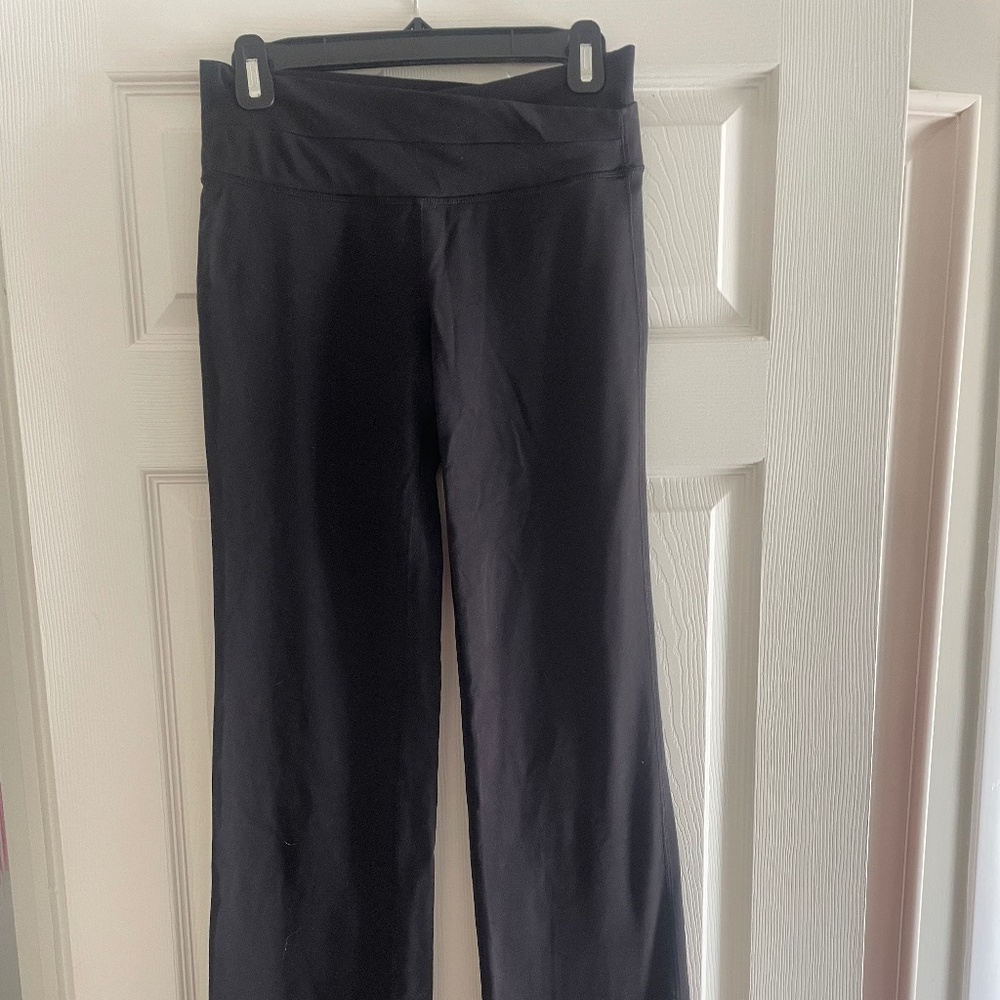 Lululemon yoga pant- black - size 6